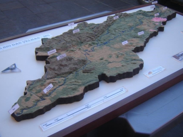maquete_bacia_rio_da_velhas_manuelzao_ufmg